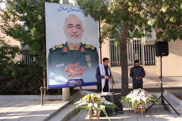 تجدید عهد با شهیدان اقتدار؛ مراسم عطرافشانی گلزار شهدای گلپایگان برگزار شد