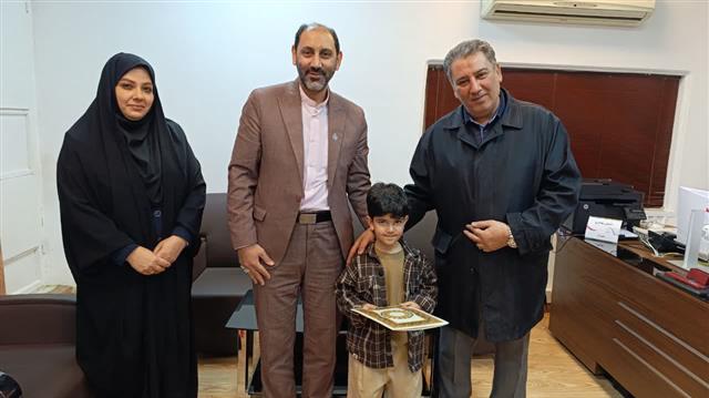 آیین تجلیل از برگزیدگان مسابقه نقاشی «شب چله گلپایگانی» برگزار شد.